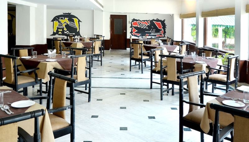 Ristorante - Regenta Camellia Resort & spa