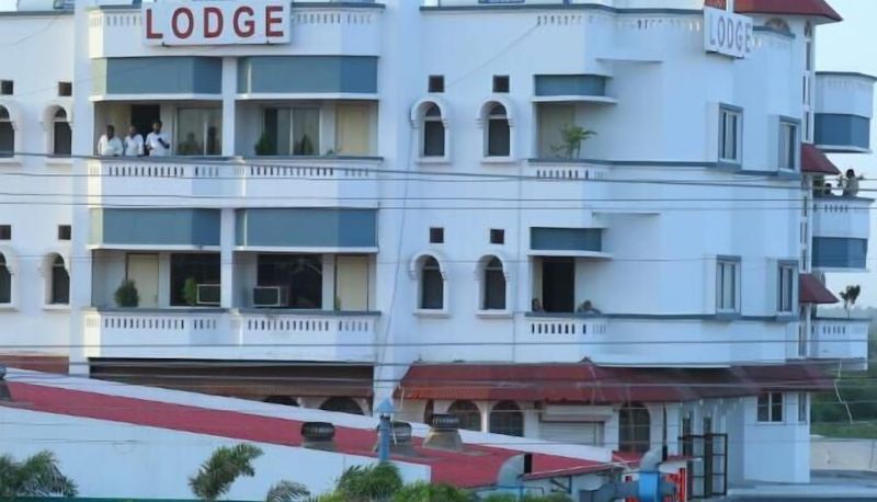 Info - Restaurant & Lodging Dhanashree Hospitality - Bar