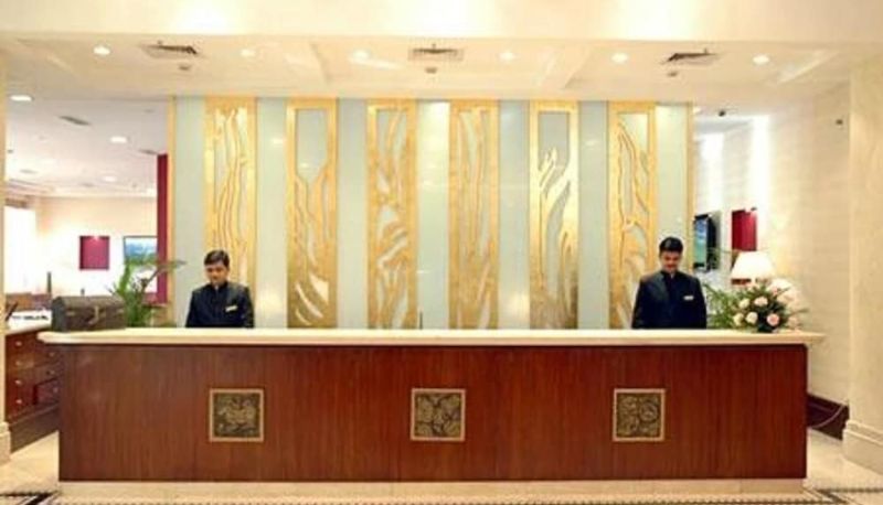 Salón - Amogha International Hotel