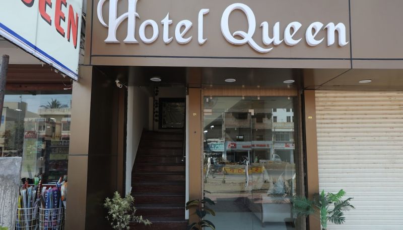 Info - OYO 10472 Hotel Queen