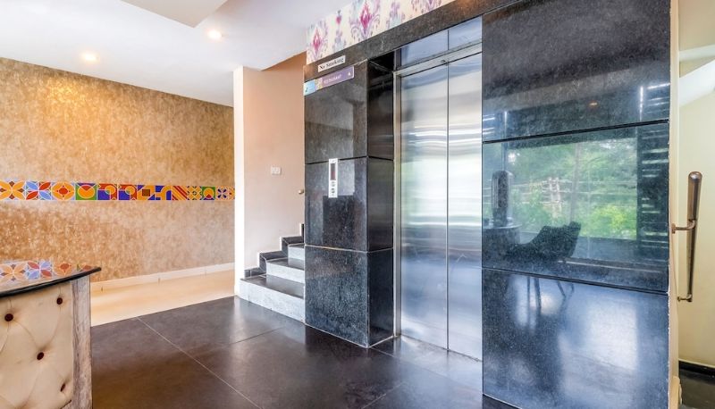 Bilgi - FabHotel VJR HSR