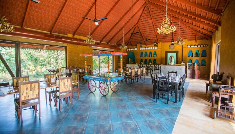 Restaurant - Vannraj Resort and Spa