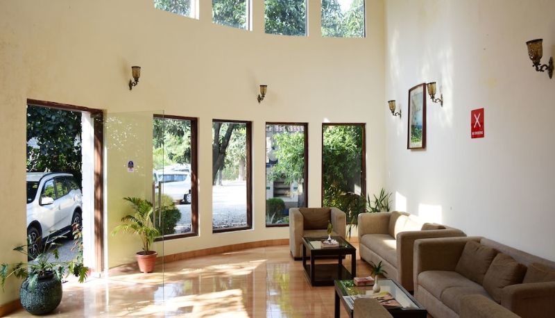 Sala - OYO 3069 Garjiya