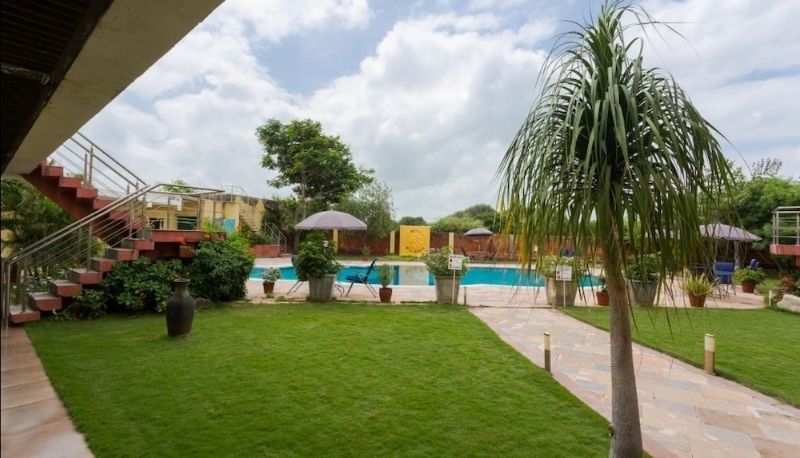 Piscina - Asiatic Pride Resort