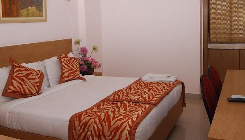 Info - Halcyon Suites
