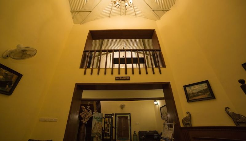 Ristorante - The Colonial Manek Manor