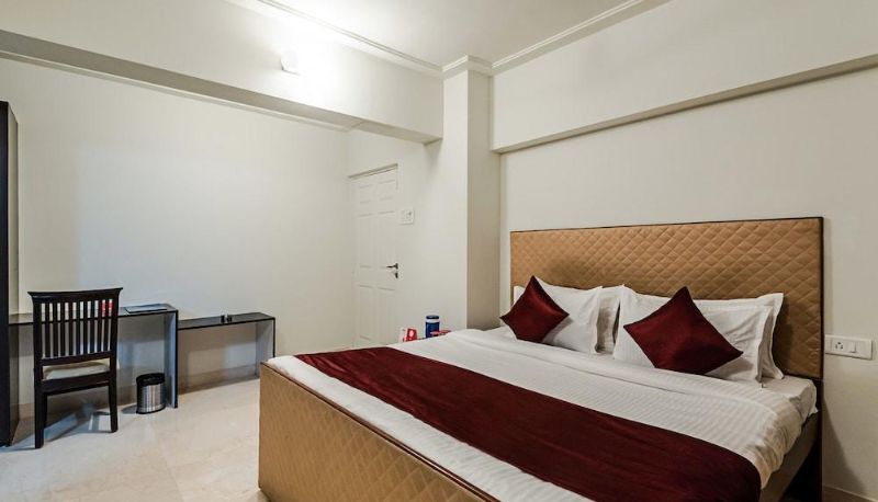 Standard room - OYO 4717 Apartment Arma Rooms