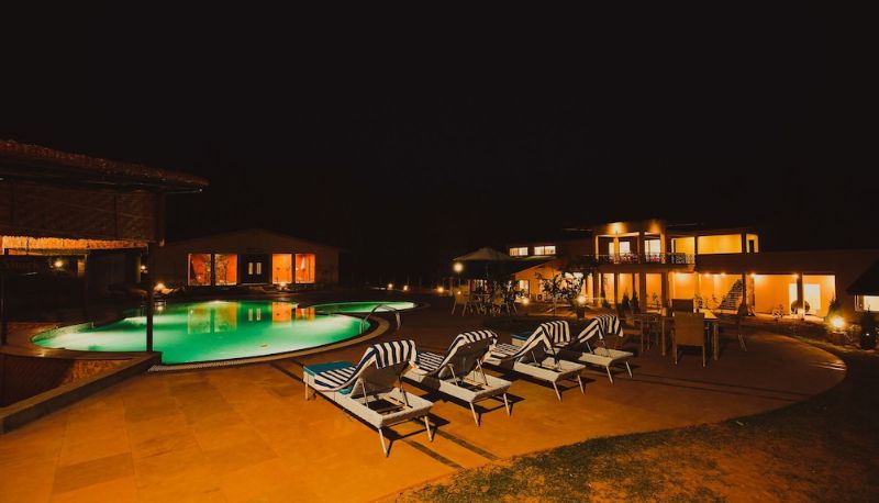 Piscina - Sitabani Jungle and Spa Resort
