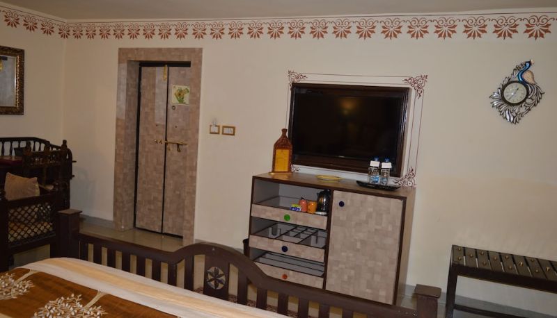 Info - Chokhi Dhani Resort Jaipur