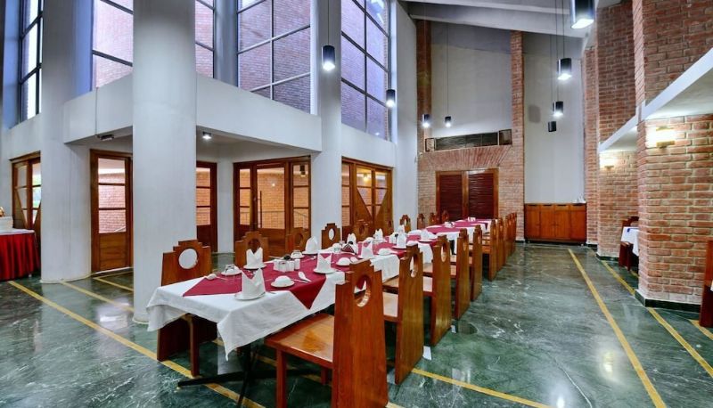 Restaurant - Indo Hokke Hotel