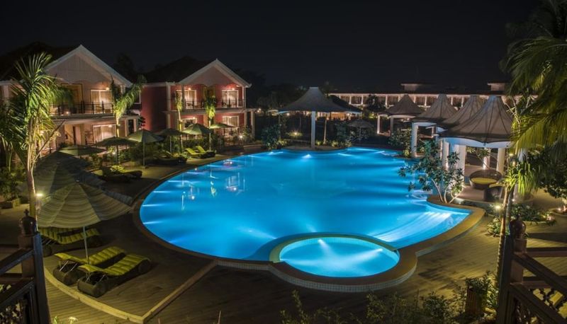 Piscina - Swosti Chilika Resort
