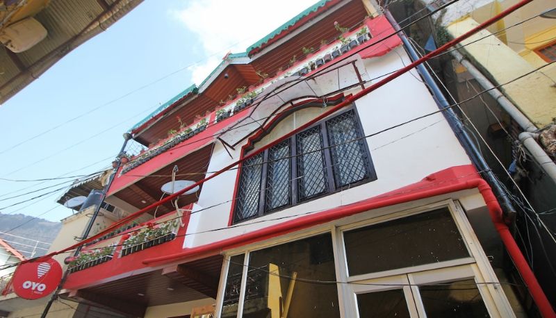 Info - OYO 8990 Wooden Paradise Nainital