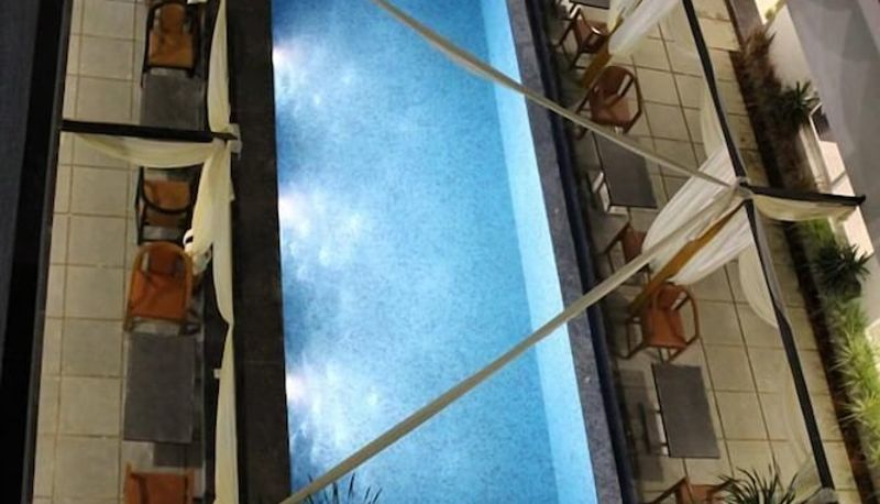 Basen - Nirvana Boutique Hotel