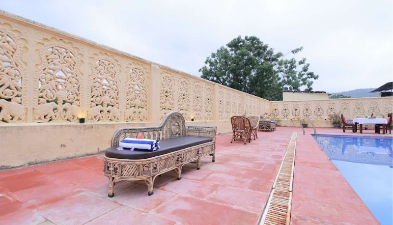 Havuz - Atulya Niwas - Aravali views