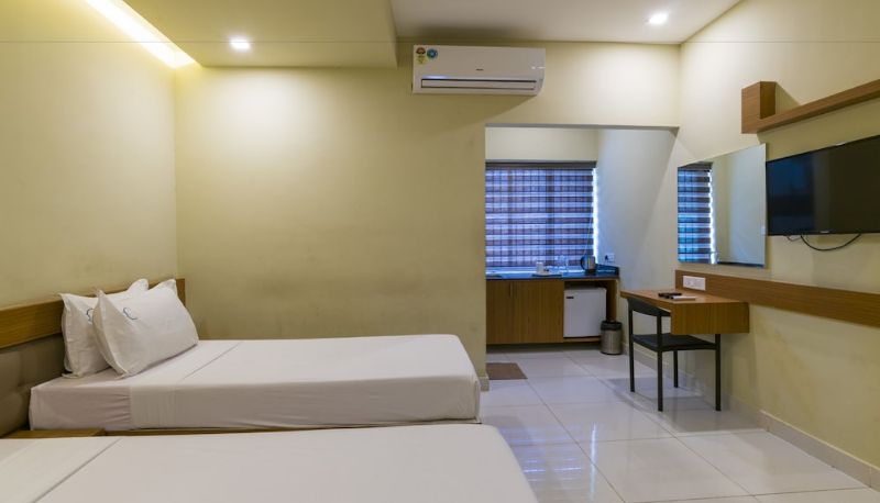 Info - Hotel Crescent Inn
