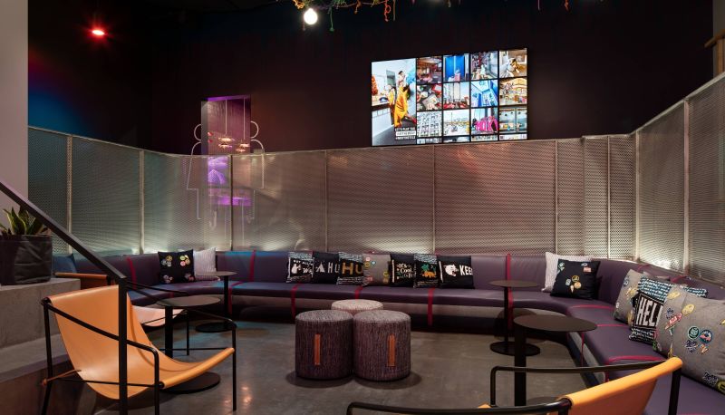 Bar - Moxy Portland Downtown