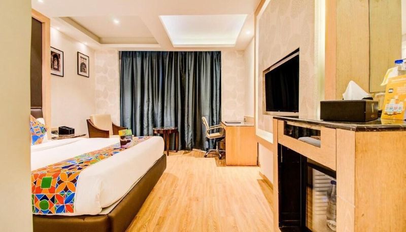 Standard room - FabHotel V Hotel Hazratganj