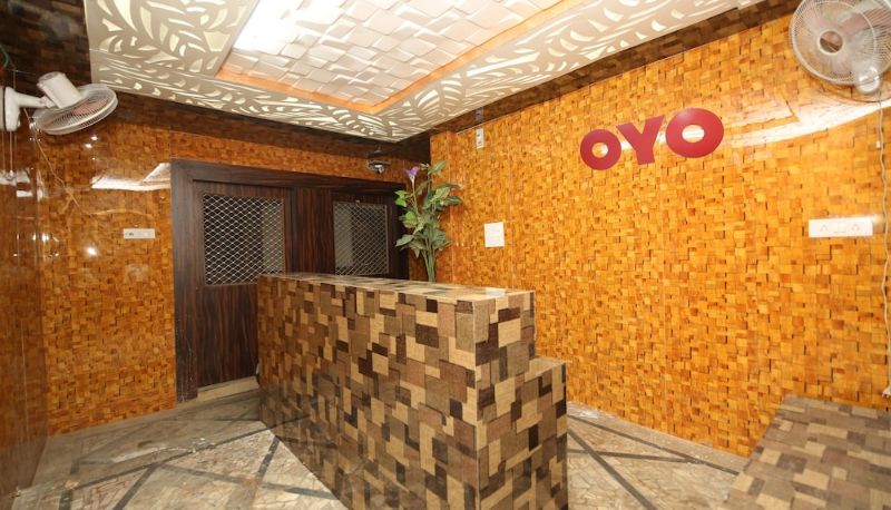 Reception - OYO 29245 Hotel E Square