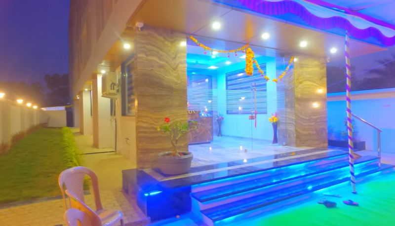 Info - Hotel Keshav