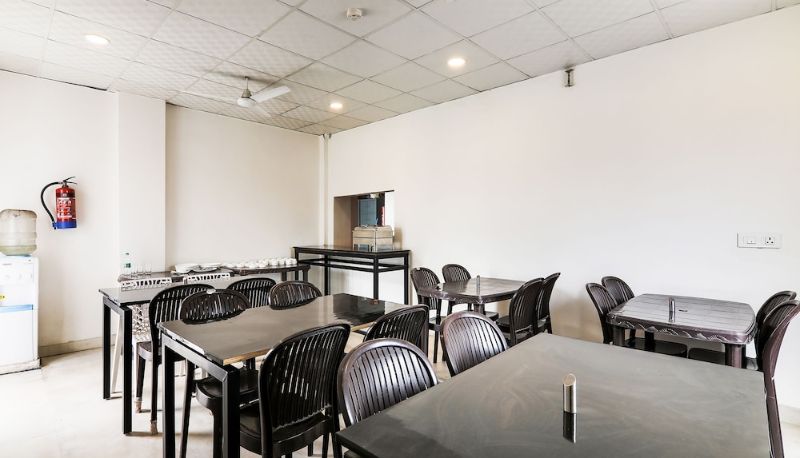 Restaurante - SilverKey Executive stays 24588 CD Sohna Road