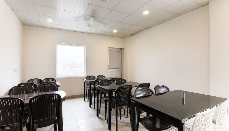 Restaurante - SilverKey Executive stays 24588 CD Sohna Road