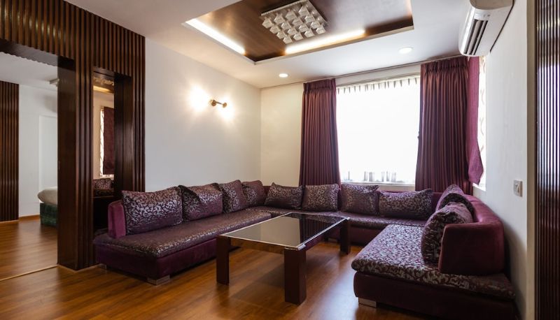 Hall - 3 by OYO - Nami Residency