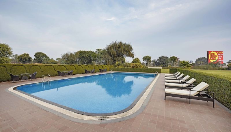 Piscina - Hotel Highway King Bagru