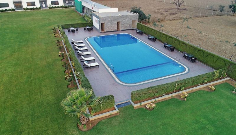 Piscina - Hotel Highway King Bagru