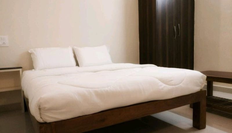 Camera superior (doppia) - iROOMZ Hotel Krishna Inn