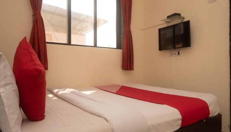 Apartment - OYO 23285 The Diplomat Lodging