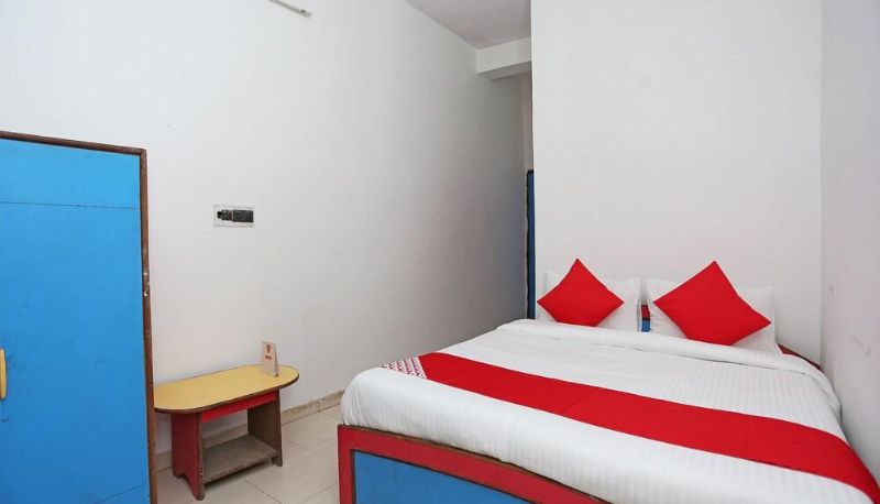 Camera standard - OYO 28006 Hotel President
