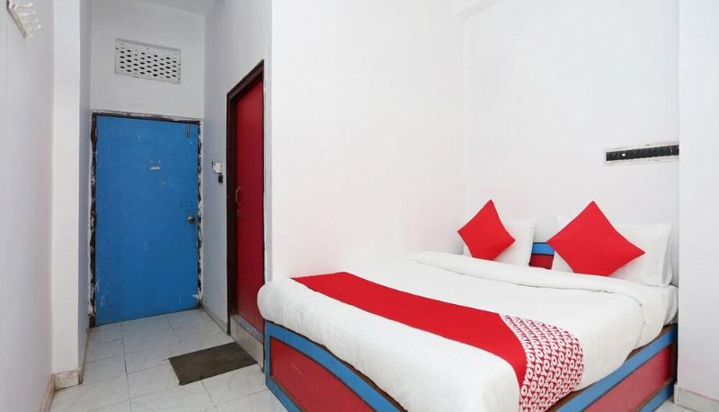 Camera standard - OYO 28006 Hotel President