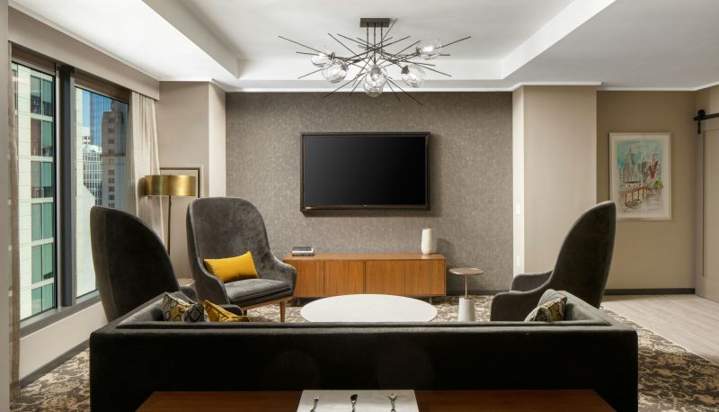 Kamer - Epicurean Atlanta Autograph Collection