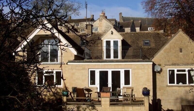 Info - Tibbiwell Lodge - B&B