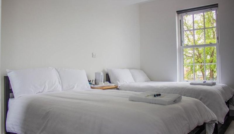 Standardzimmer - Crofts Hotel