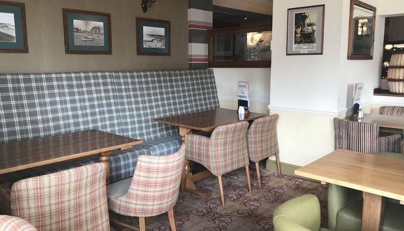 Restaurant - Pier Hotel