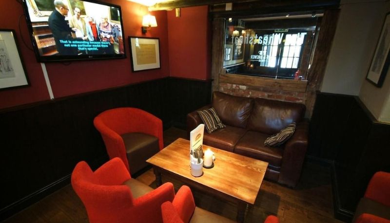 Lobby - Wheatsheaf Hotel by Chef and Brewer Collection