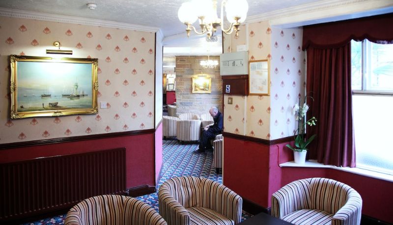 Salón - Columbia Hotel & Restaurant