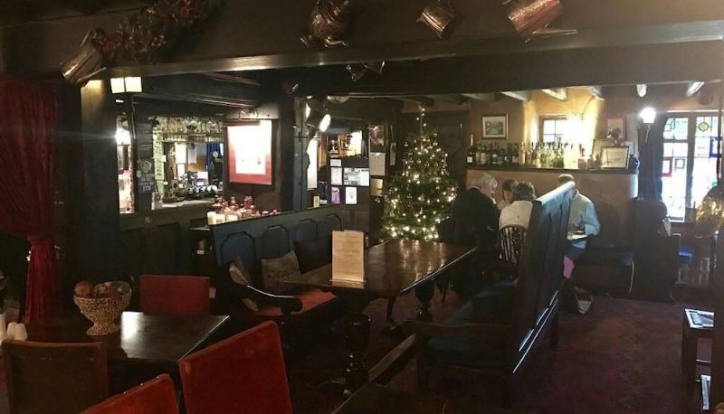 Restaurant - The Nobody Inn
