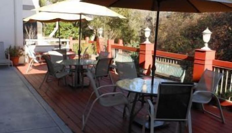 Info - Colton Inn