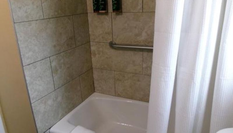 Info - Carmel Wayfarer Inn