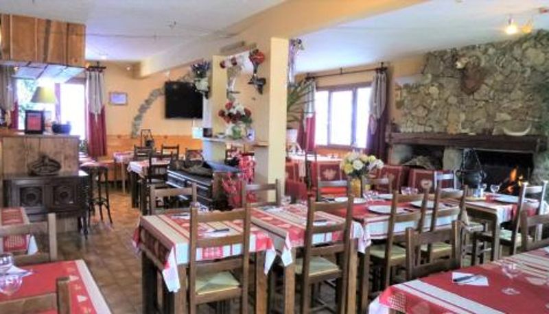 Frühstücksraum innerhalb des Restaurants - Hotel - Restaurant Le Blanchon
