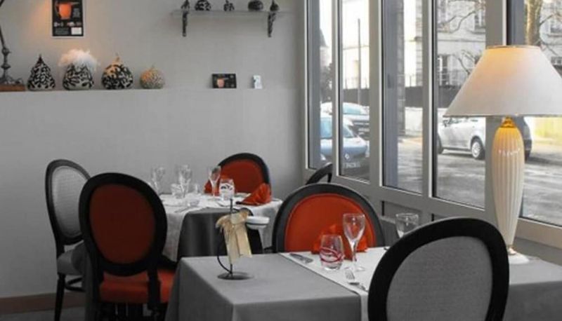 Restaurante - Logis Hôtel les Capucins