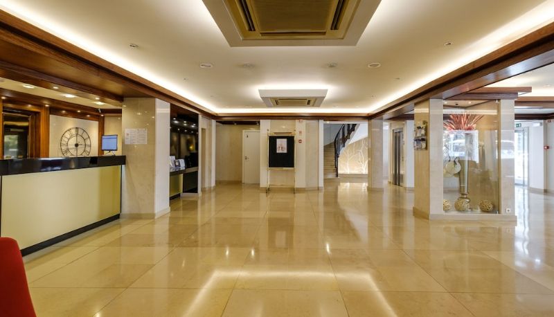 Recepción - Hotel Regina