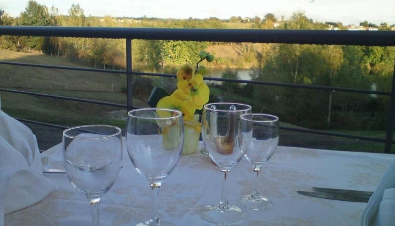 Camera con balcone - Hostellerie des Lacs