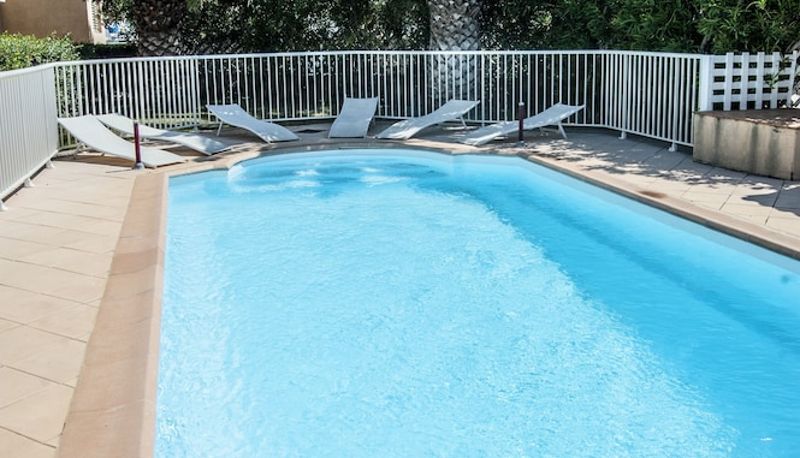 Piscina - Hôtel Leukos