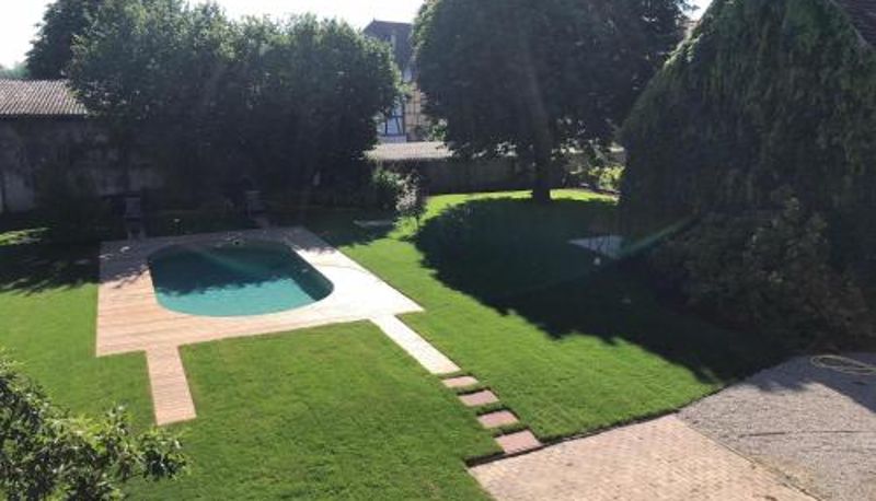 Pool - Auberge Saint Laurent
