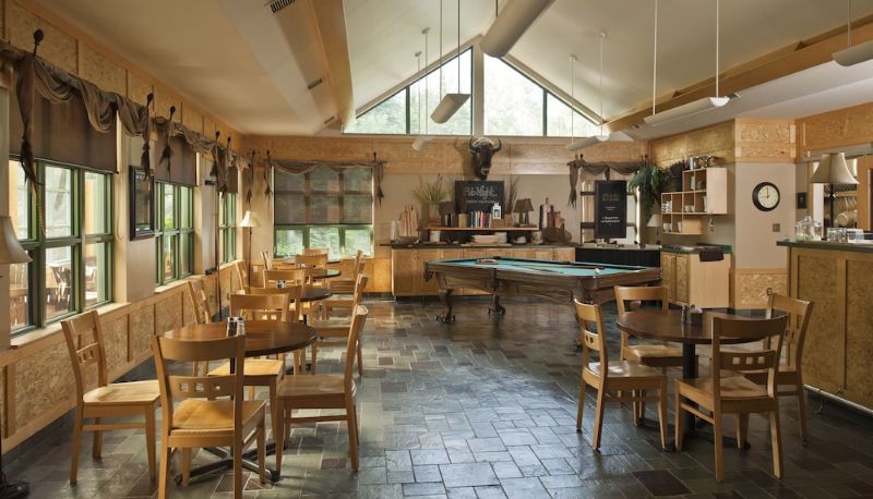 Restaurant - Elk Lake Eco Centre