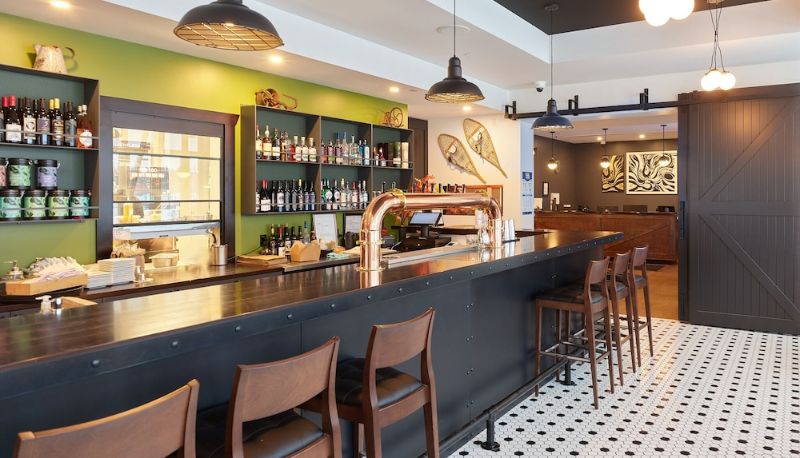 レストラン - Raven Inn Whitehorse
