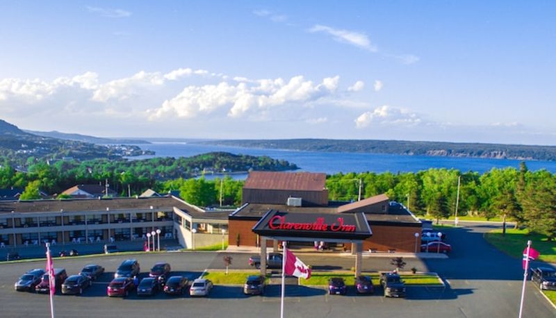Hotel Außenbreich - Clarenville Inn